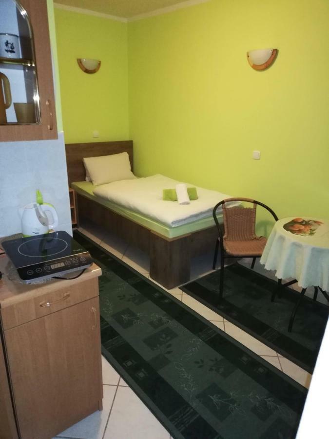 Apartman Pri Zamocku Besenova Exterior photo
